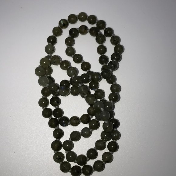 32" Labradorite And Silk Necklace - Picture 4 of 7